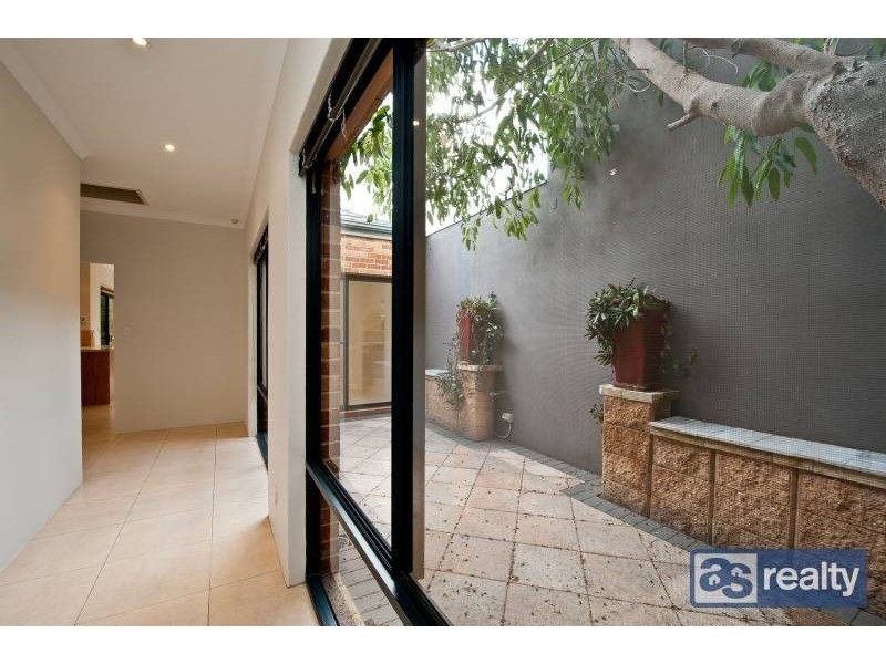 7 Braid Street, Perth WA 6000