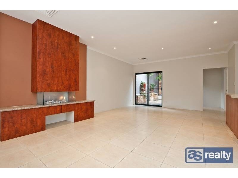 7 Braid Street, Perth WA 6000