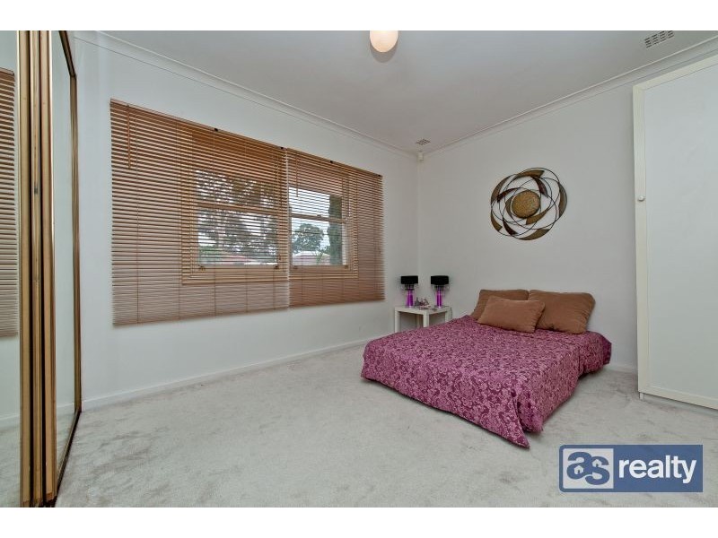 8 Towning Street, Embleton WA 6062