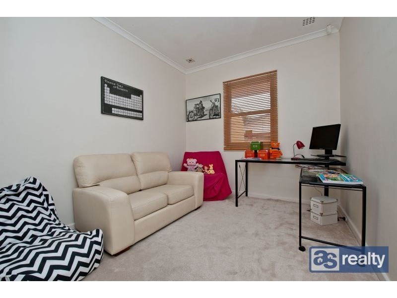 8 Towning Street, Embleton WA 6062