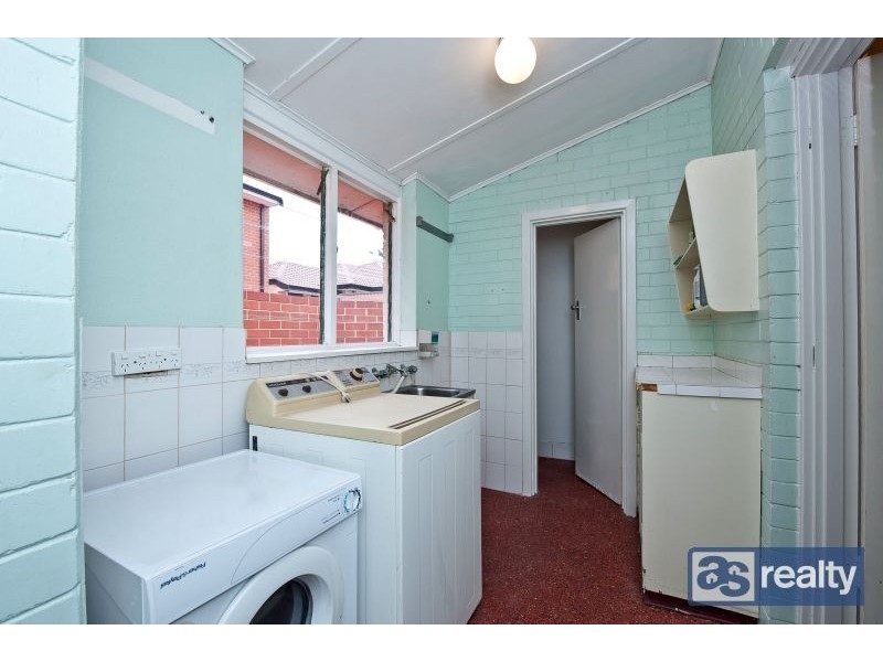 8 Towning Street, Embleton WA 6062