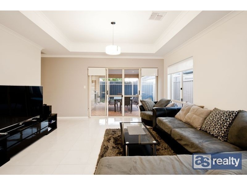 A/8 Redlands Street, Bayswater WA 6053