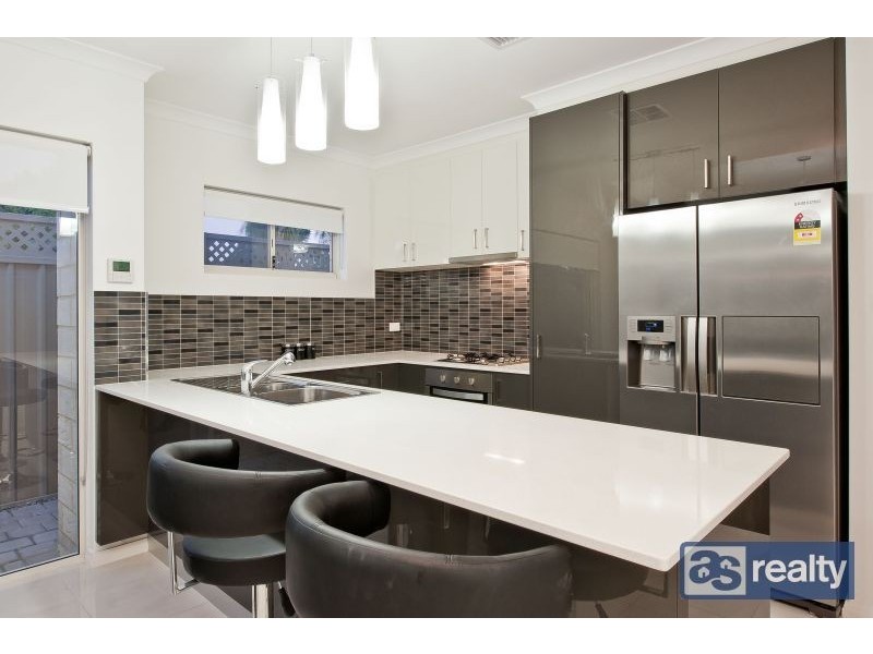 A/8 Redlands Street, Bayswater WA 6053