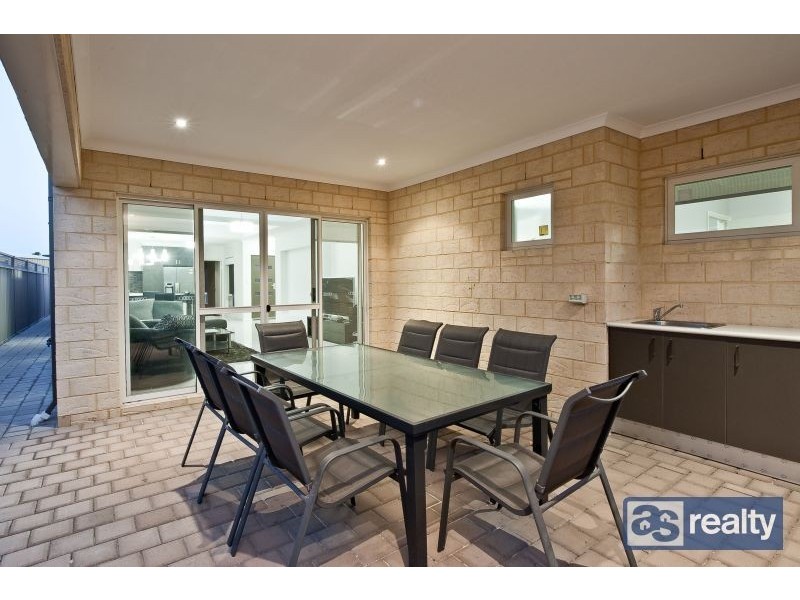 A/8 Redlands Street, Bayswater WA 6053