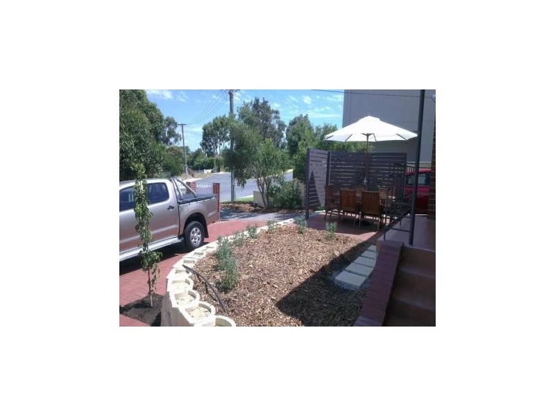 8 McKenzie Way, Embleton WA 6062