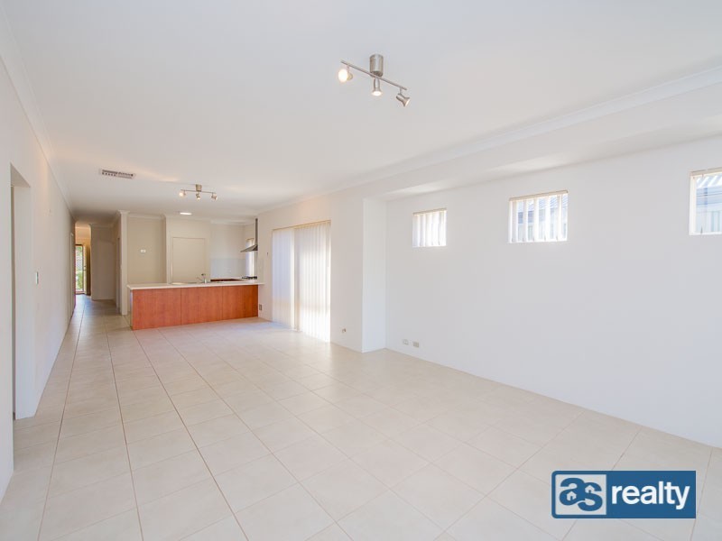 12A Wade Street, Embleton WA 6062