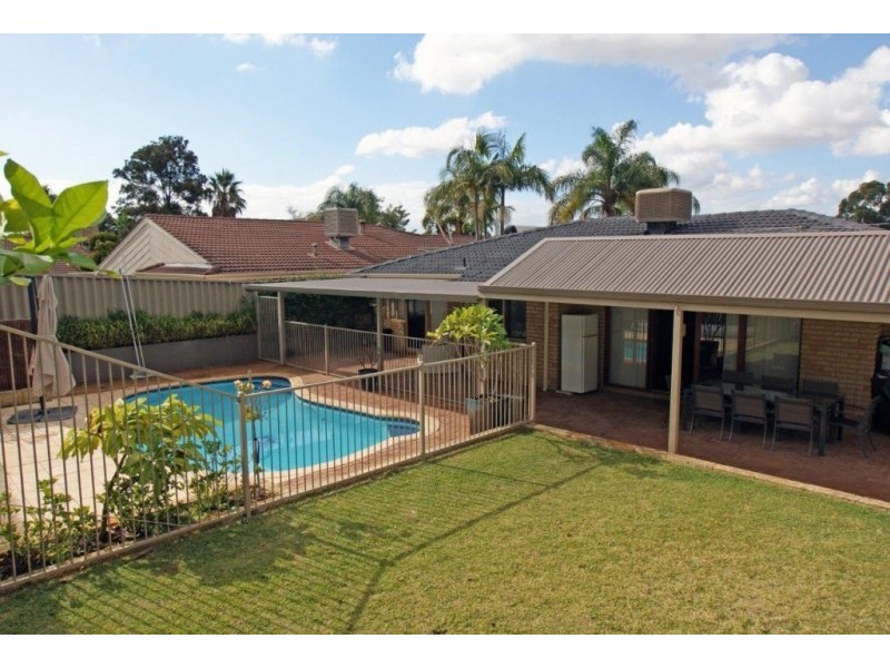 34 San Miguel Drive, Leeming WA 6149