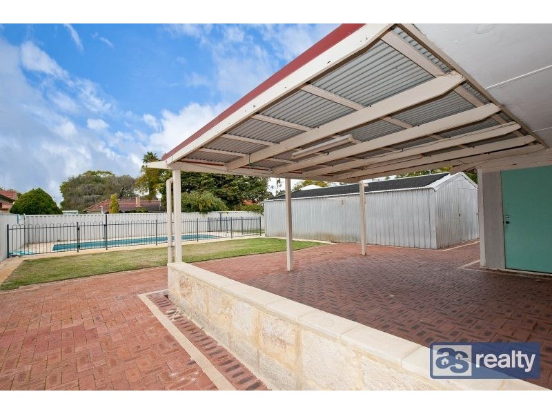 13 Priestley Street, Embleton WA 6062