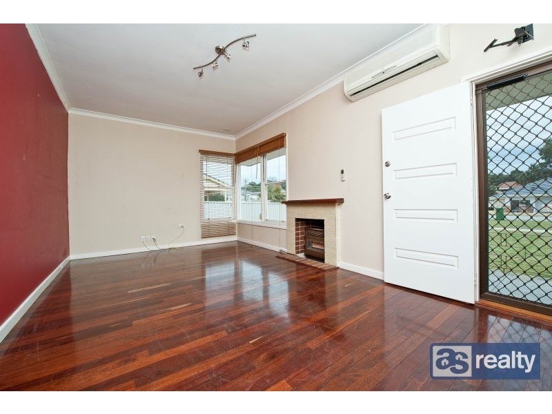 13 Priestley Street, Embleton WA 6062