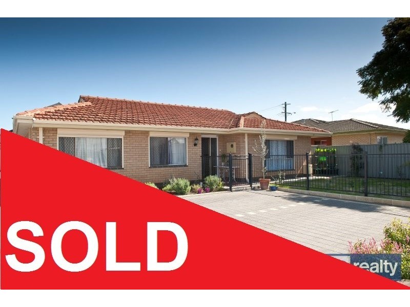 41 Embleton Ave, Embleton WA 6062