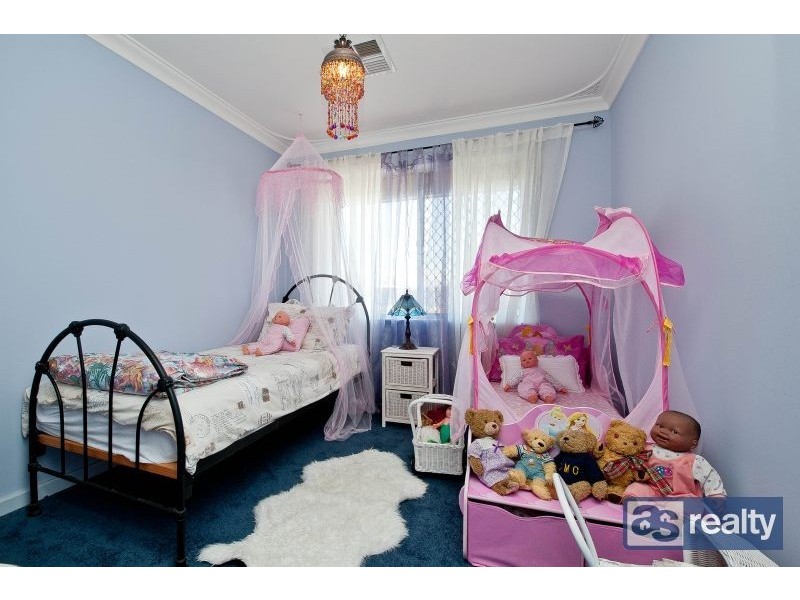 41 Embleton Ave, Embleton WA 6062