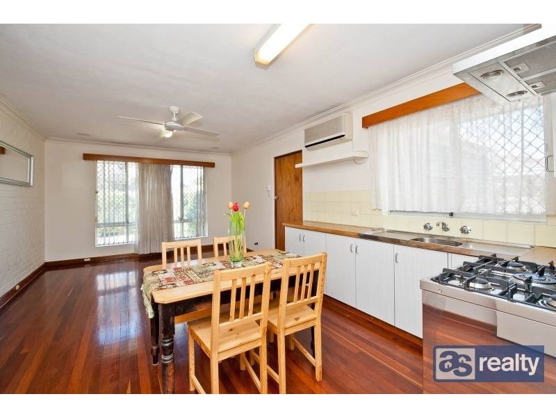 26 Cumberland Way, Bassendean WA 6054