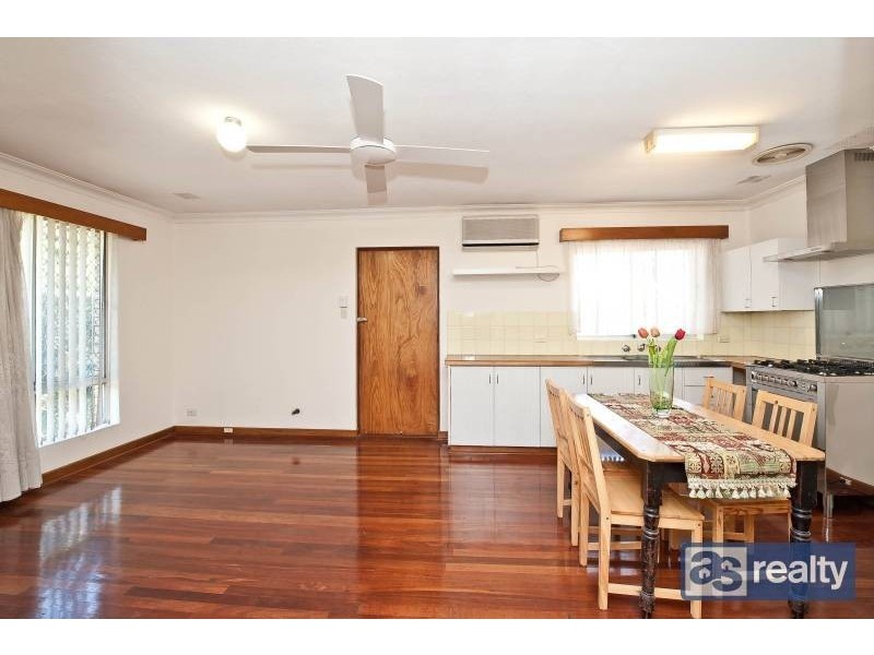 26 Cumberland Way, Bassendean WA 6054