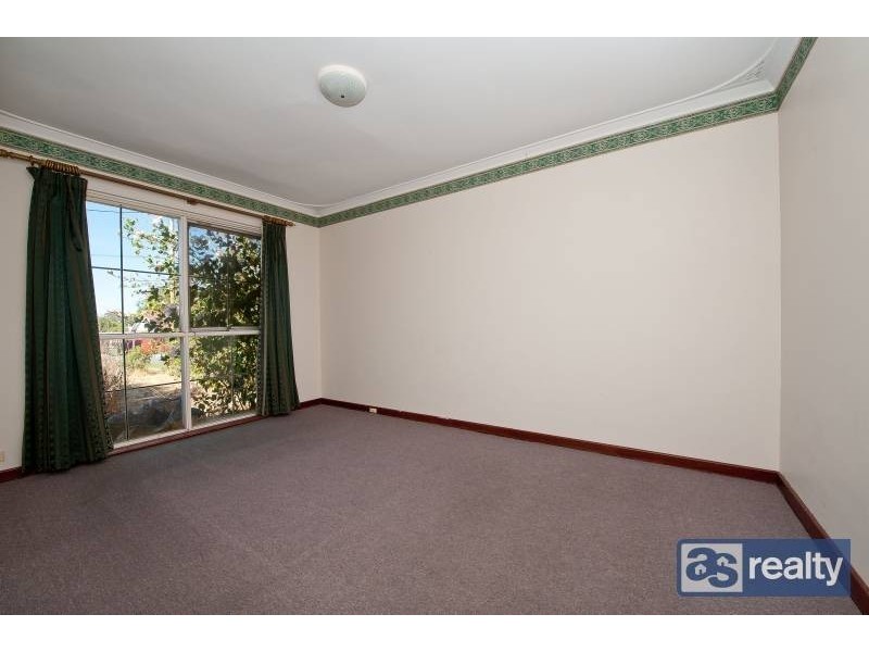 24 Cameron Street, Embleton WA 6062