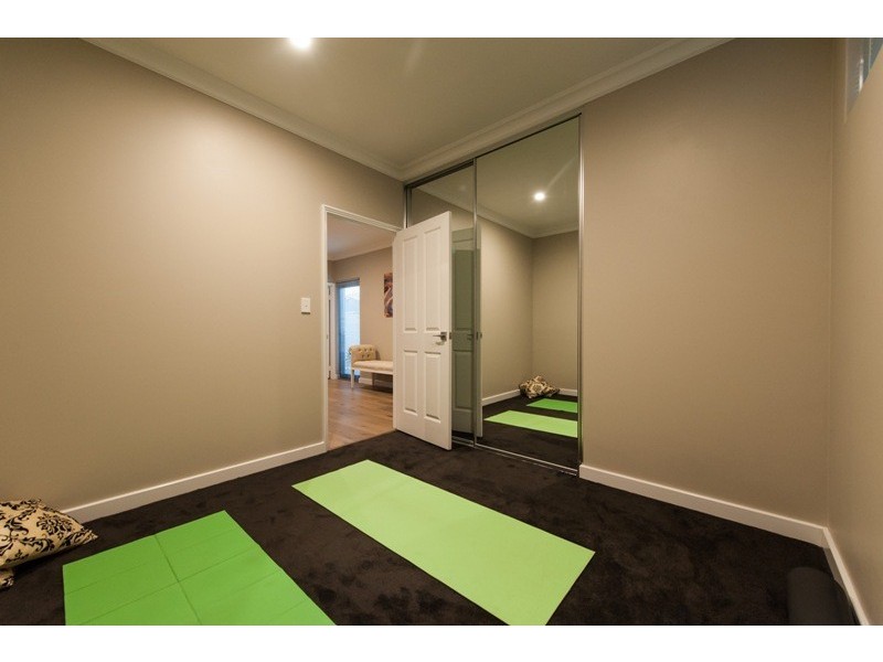 18 Grey Street, Bayswater WA 6053