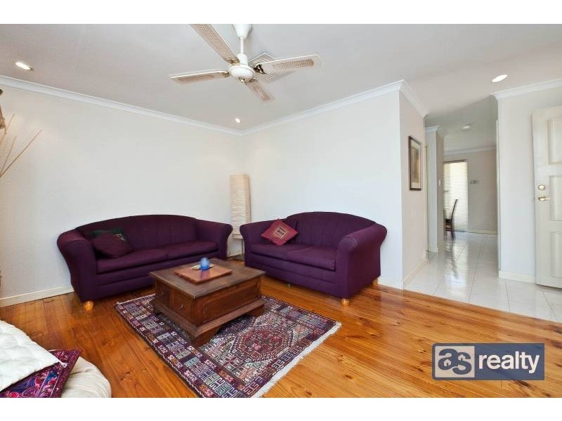 2/23 Camden Street, Dianella WA 6059