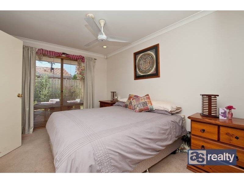2/23 Camden Street, Dianella WA 6059