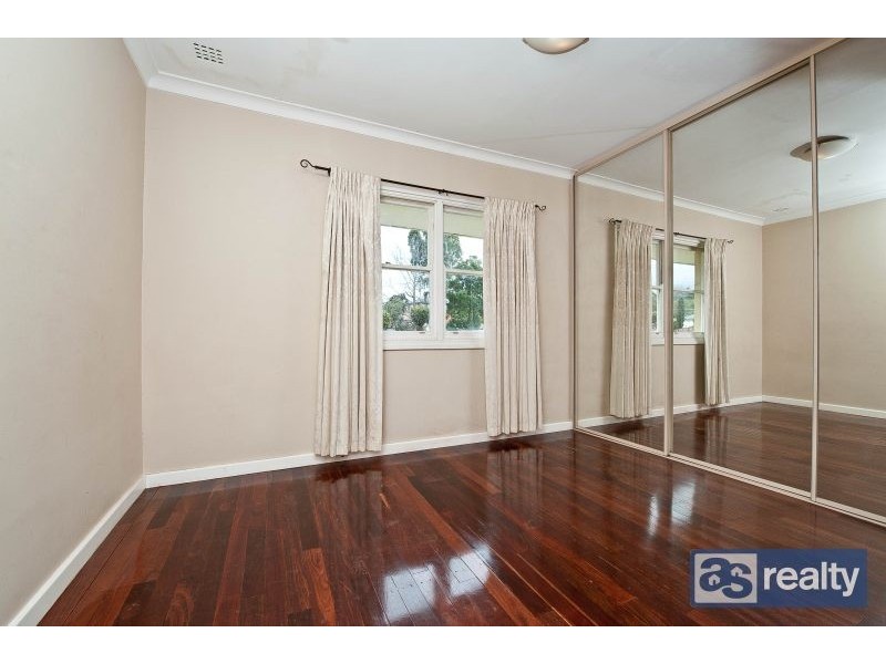 13 Priestley Street, Embleton WA 6062