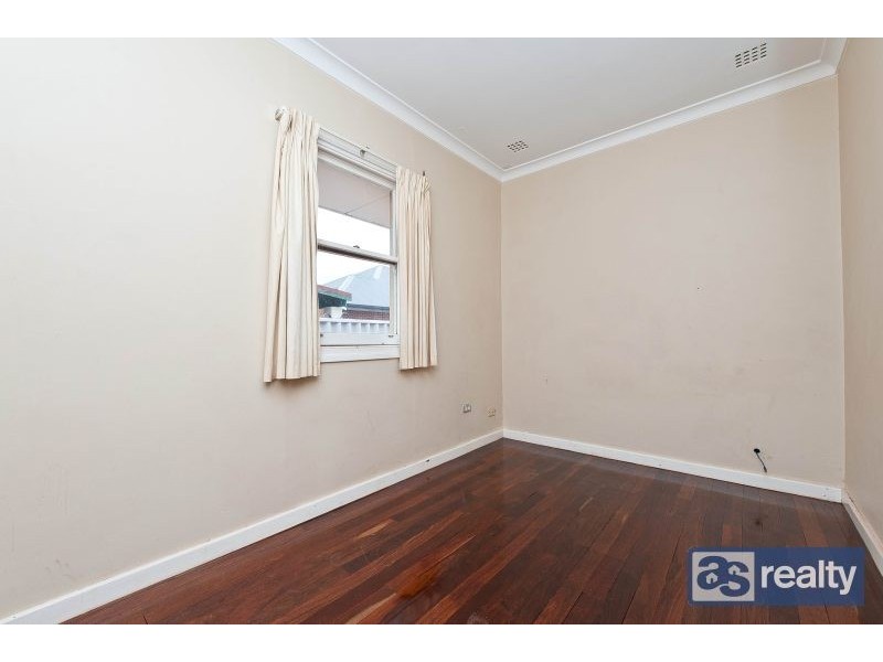 13 Priestley Street, Embleton WA 6062