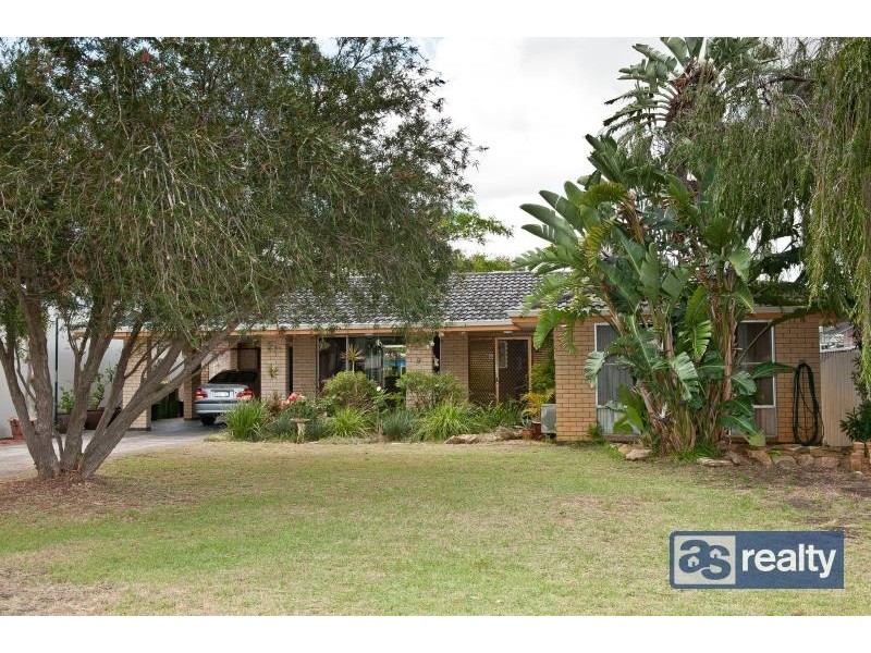 9 Ockley Square, Embleton WA 6062