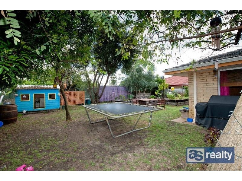 9 Ockley Square, Embleton WA 6062