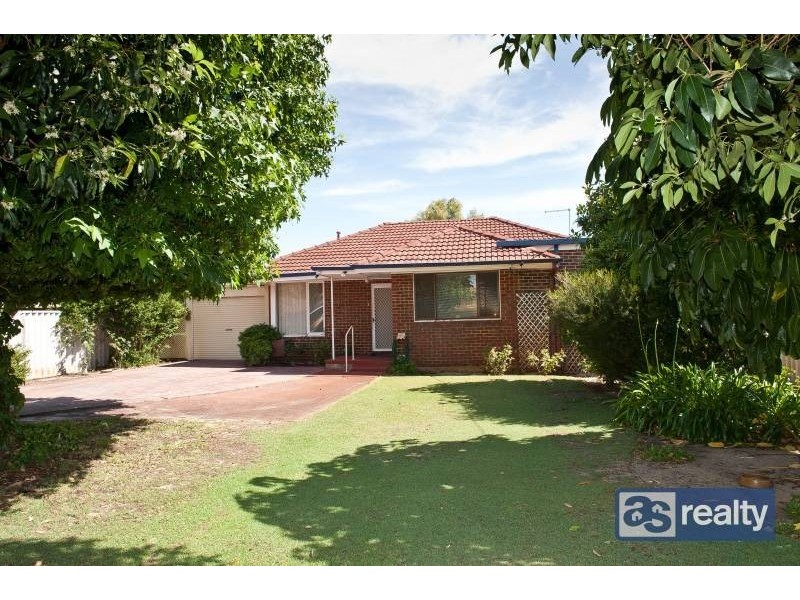 19 Sproxton Way, Embleton WA 6062