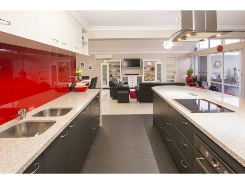 4 Almond Parkway, Yalyalup WA 6280