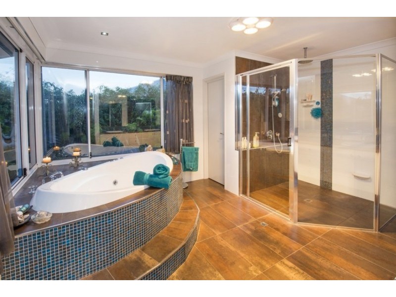 4 Almond Parkway, Yalyalup WA 6280