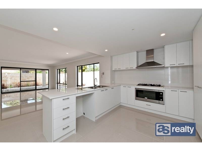 3/26 Sanderson Street, Embleton WA 6062