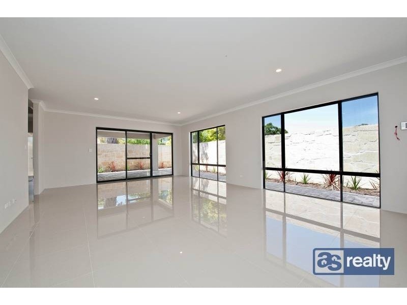 3/26 Sanderson Street, Embleton WA 6062