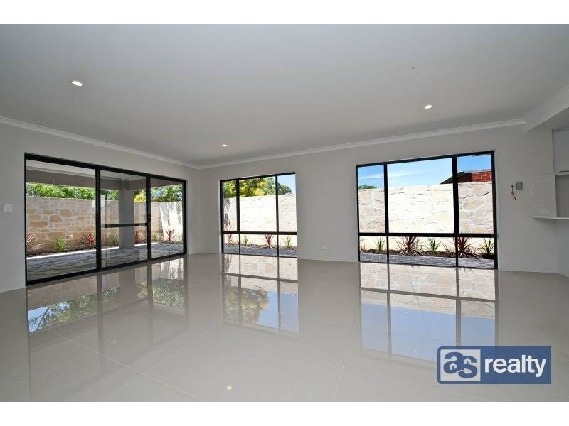 3/26 Sanderson Street, Embleton WA 6062