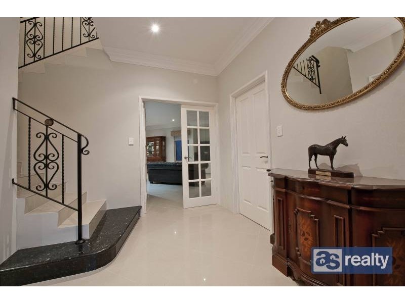 25A Sanderson Street, Embleton WA 6062