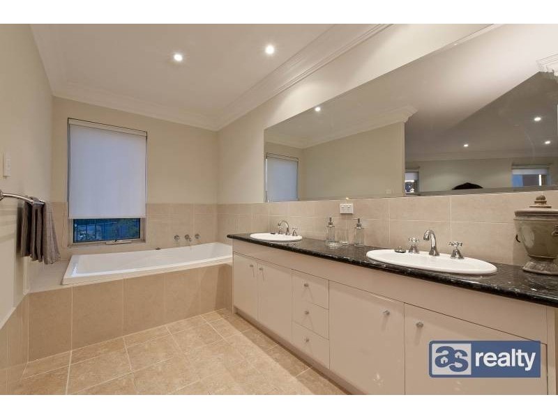 25A Sanderson Street, Embleton WA 6062