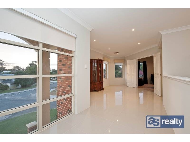 25A Sanderson Street, Embleton WA 6062