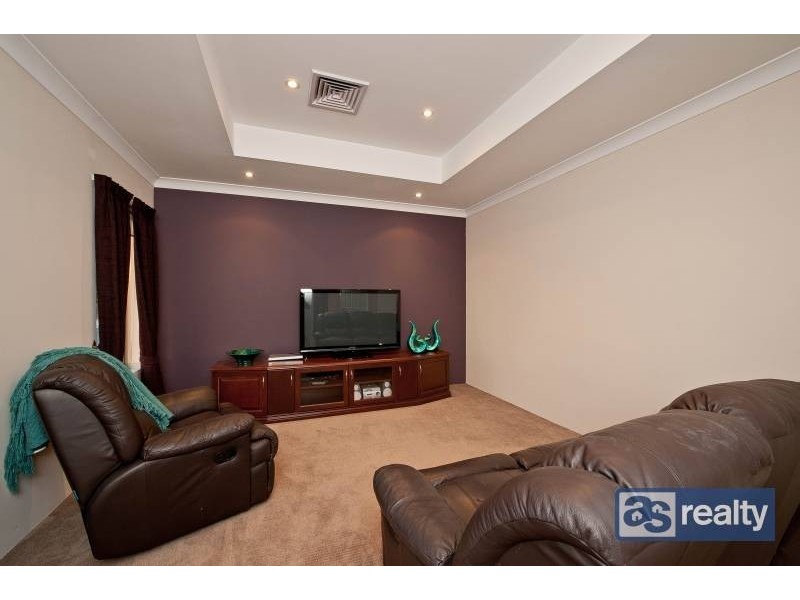 25A Sanderson Street, Embleton WA 6062