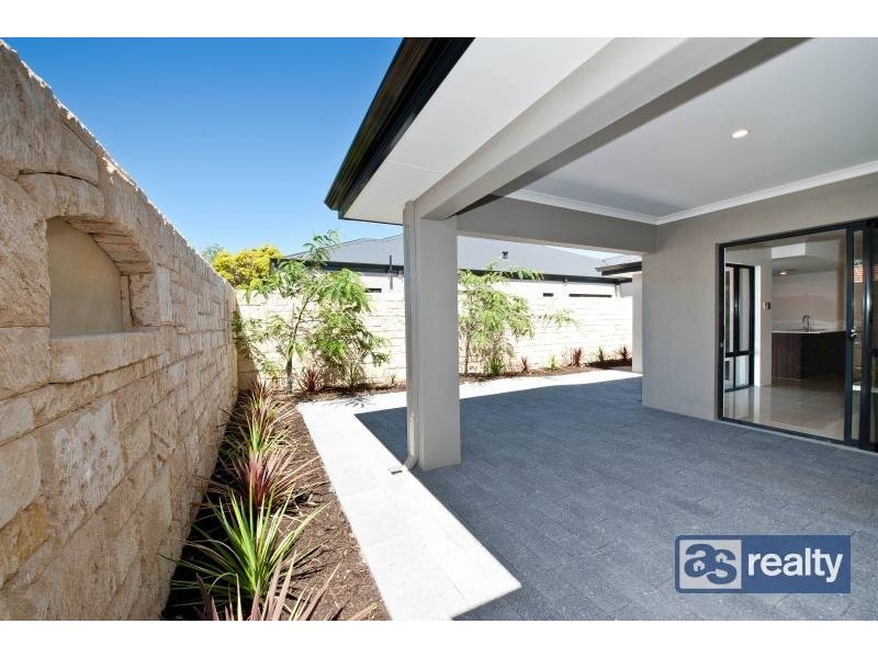 2/26 Sanderson Street, Embleton WA 6062