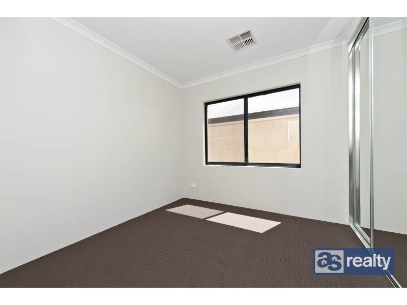 2/26 Sanderson Street, Embleton WA 6062