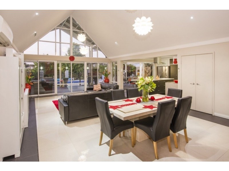 4 Almond Parkway, Yalyalup WA 6280