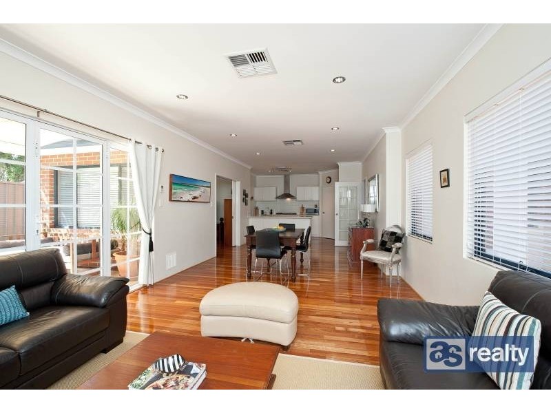A/9 Priestley Street, Embleton WA 6062