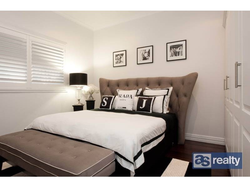 11 Traylen Road, Bayswater WA 6053