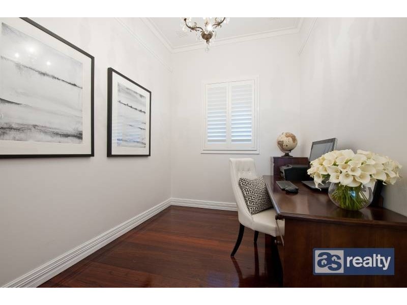 11 Traylen Road, Bayswater WA 6053