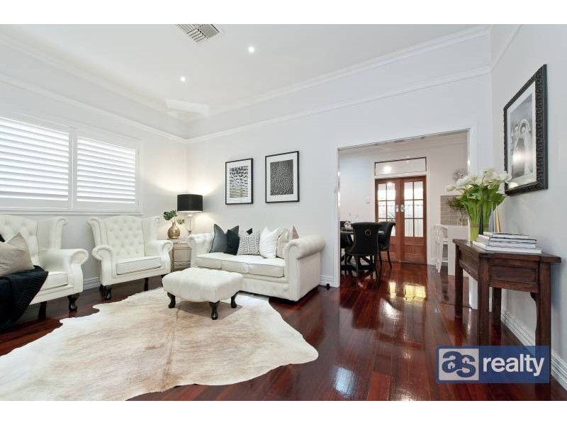 11 Traylen Road, Bayswater WA 6053