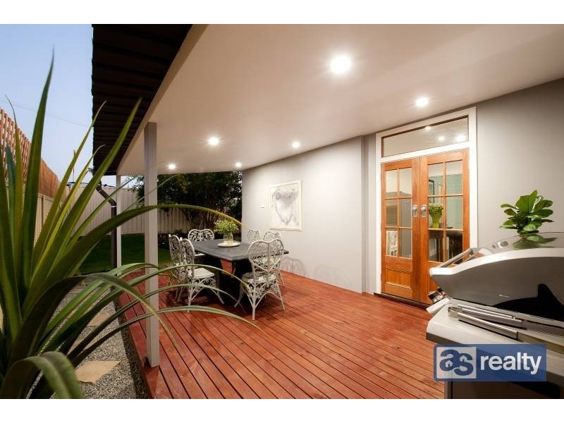 11 Traylen Road, Bayswater WA 6053