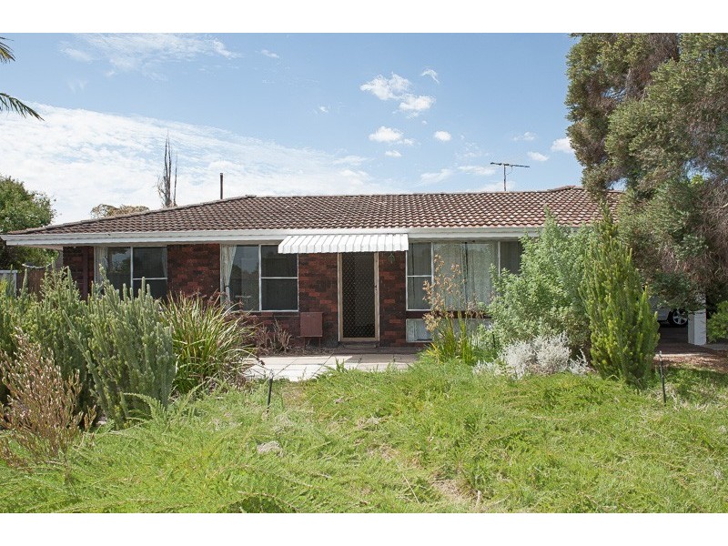 2 Penguin Street, Dianella WA 6059