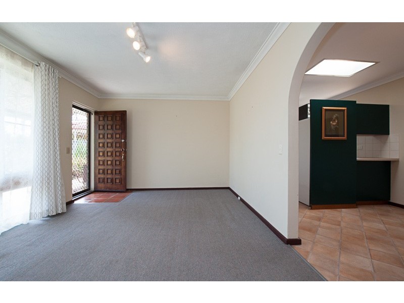 2 Penguin Street, Dianella WA 6059