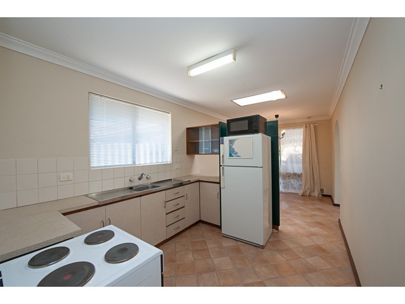 2 Penguin Street, Dianella WA 6059