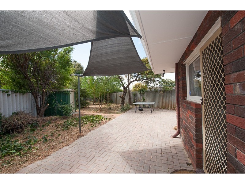 2 Penguin Street, Dianella WA 6059
