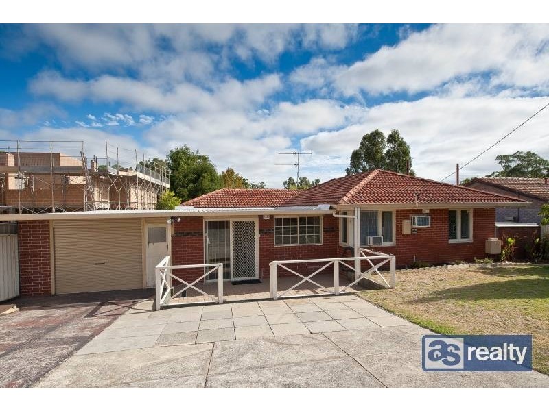 8 Kenwick Way, Balga WA 6061