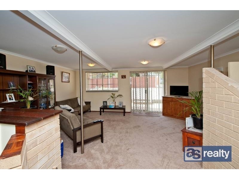 8 Kenwick Way, Balga WA 6061