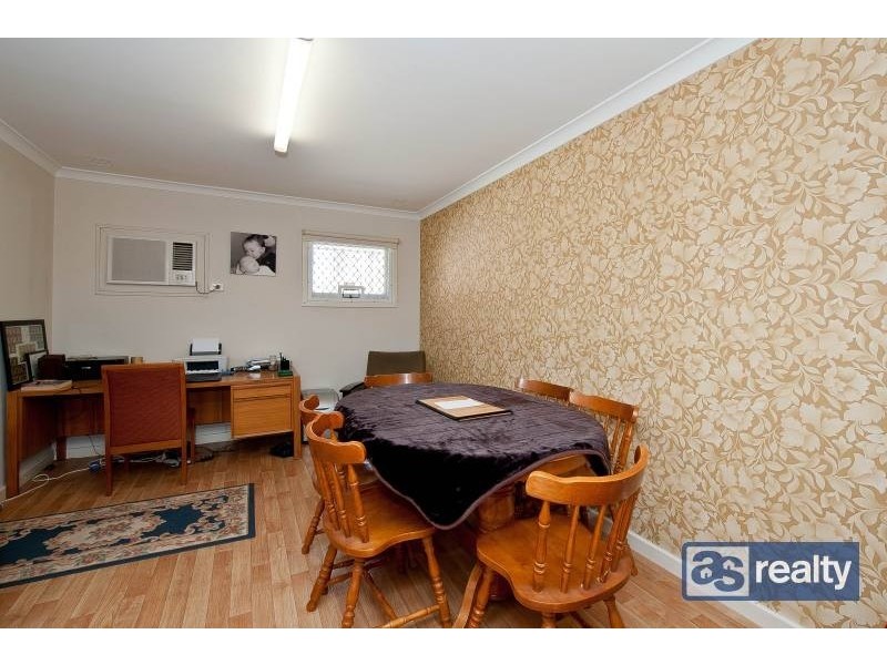 8 Kenwick Way, Balga WA 6061